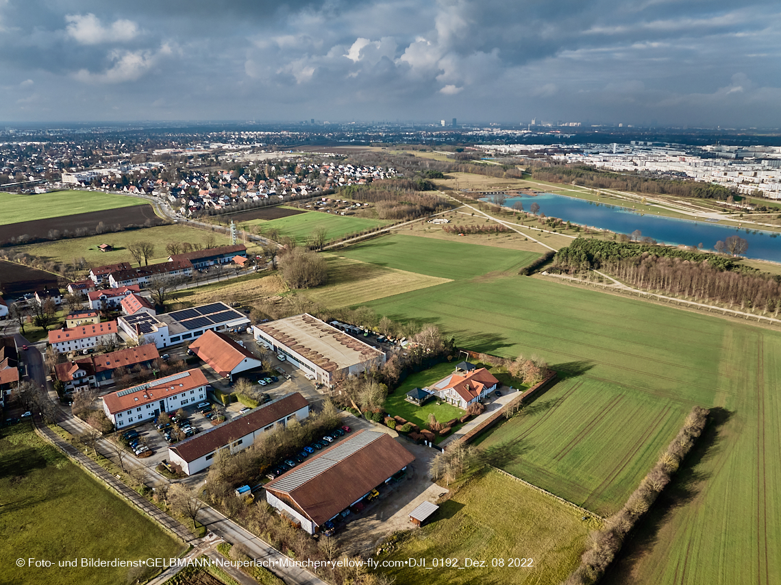 08.12.2022 - Quetschwerk - DEMOS-Wohnbau - Bauplatz in Gronsdorf 08.12.2022 - Quetschwerk - DEMOS-Wohnbau - Bauplatz in Gronsdorf